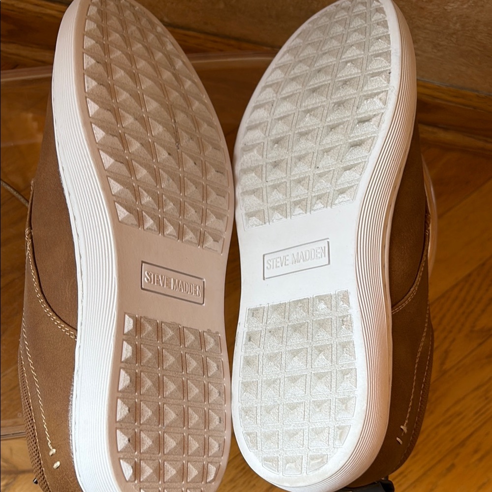 STEVE MADDEN Instax Sneaker Men's Tan Low-Top Laced Faux Leather SZ: 8 Like NEW - Picture 11 of 14